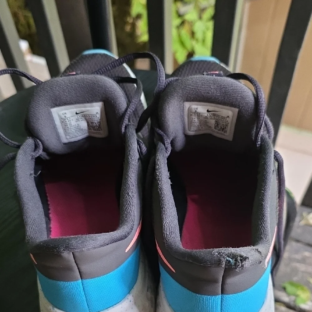 Nike Black and Coral Athletic Shoes - Picture 10 of 12